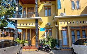 Riki Guesthouse Syari'Ah