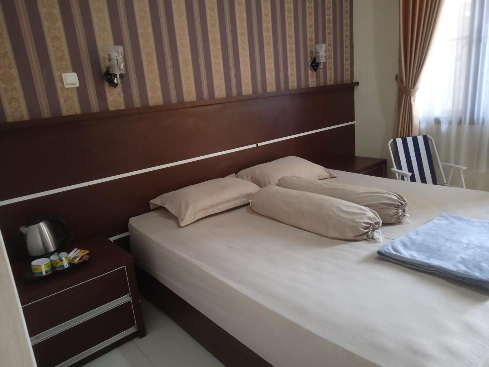 Riki Guesthouse Syari'Ah Jepara Extérieur photo
